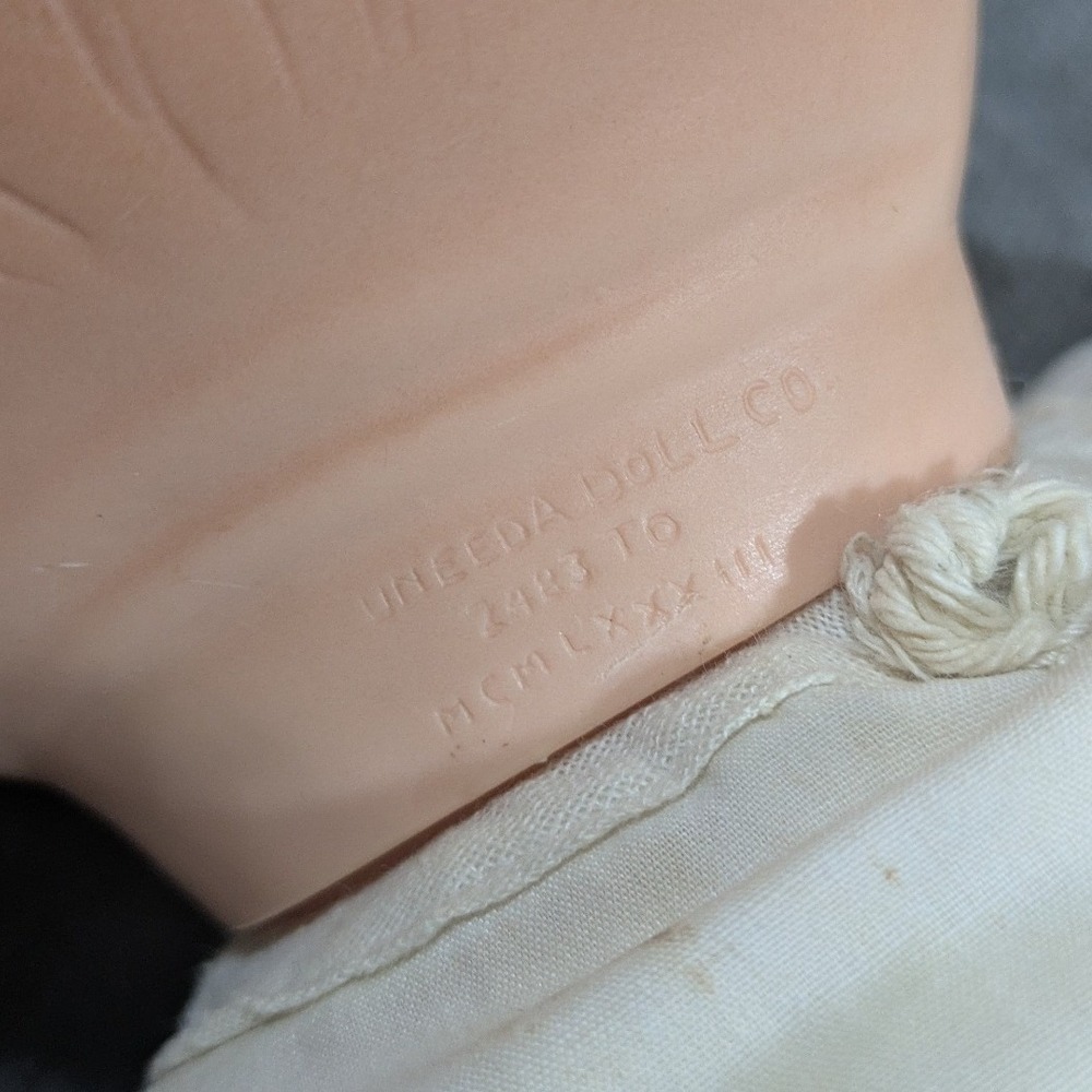 Vintage 1983 Uneeda 22" Baby Doll Sleep Eyes Allison Ann Pink Outfit #2483 - Picture 10 of 11